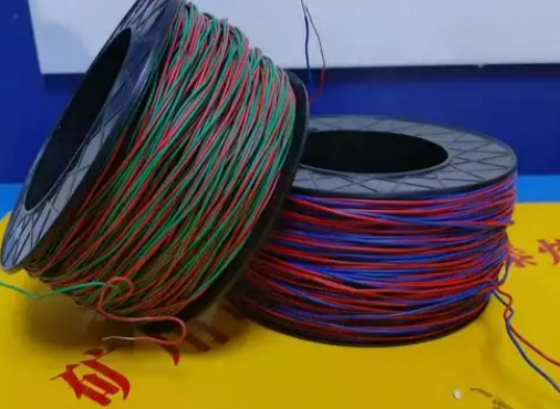 东昌放炮线的主要材质有哪些？不同材质的适用场景有何区别？